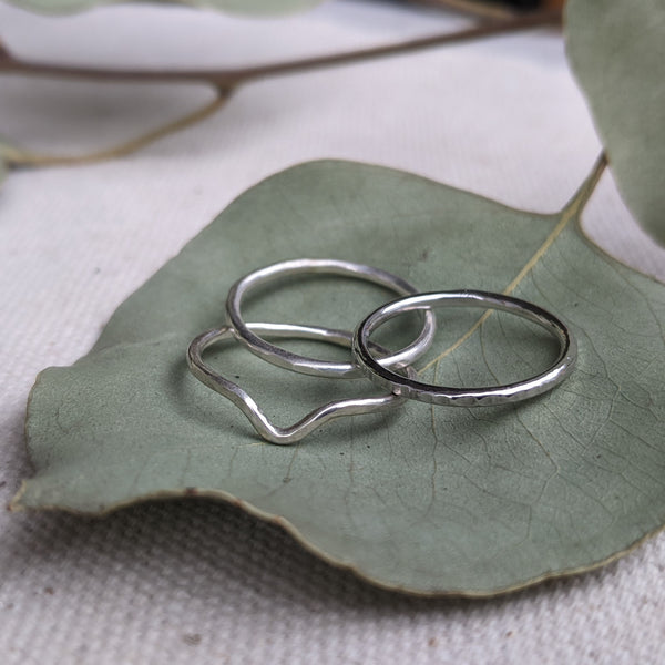 Set of 3 stacking rings with hammered textures