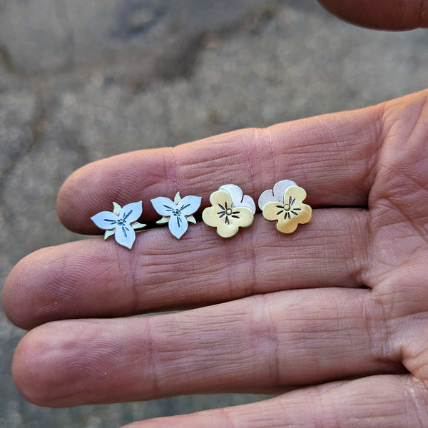 Pansy Stud Earrings