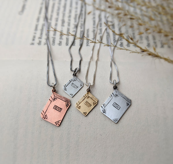 Bibliophile - Book lover necklace