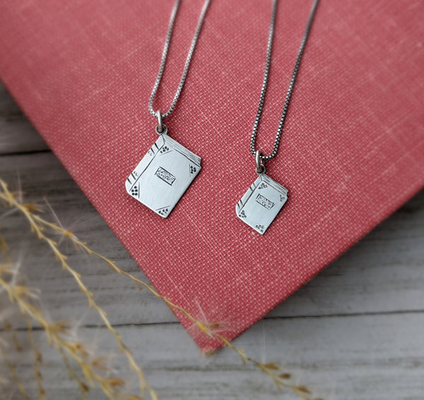 Bibliophile - Book lover necklace