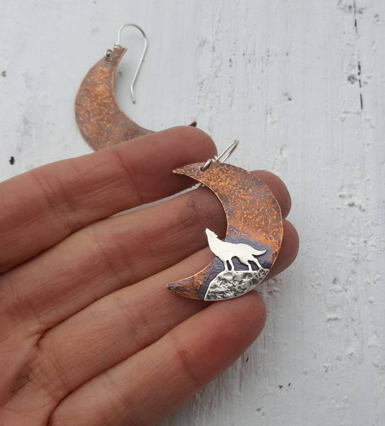 Howl at the Moon - Howling wolf earrings