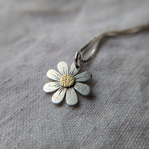 Daisy Necklace