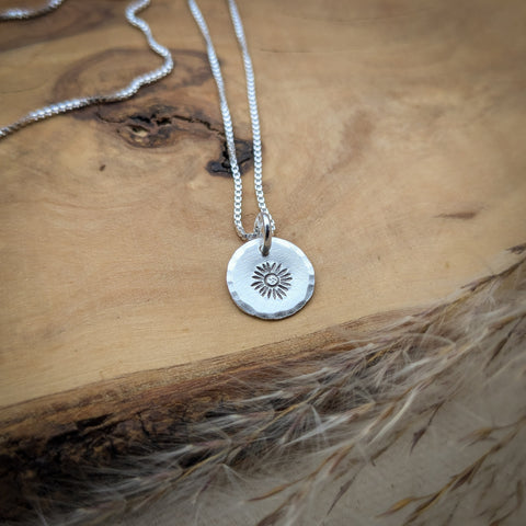 Tiny Flower - silver flower necklace