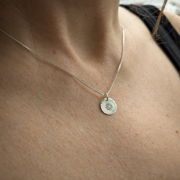 Tiny Flower - silver flower necklace